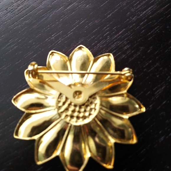 Vintage Flower Power Brooch - Picture 3 of 3